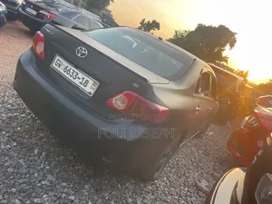 Toyota Corolla LE 4dr Sedan (1.8L 4cyl 4A) 2010 Black
