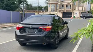Toyota Corolla S w/Special Edition Pkg (1.8L 4cyl CVT) 2016 Black