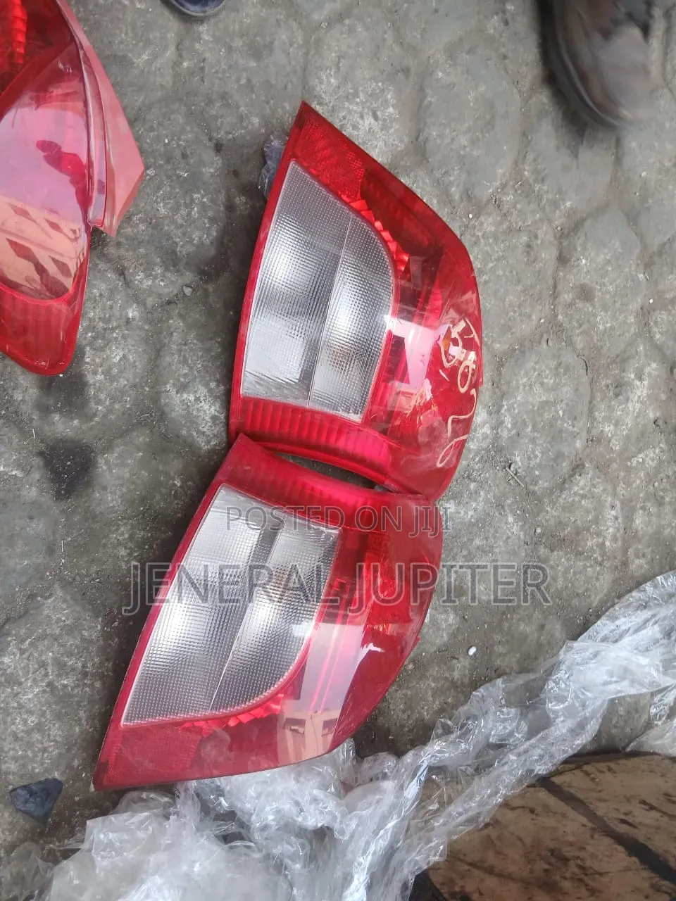 Toyota Vitz 2006,2007 Tail Light Pair Available.