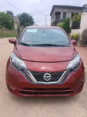 Nissan Versa 2017 Red