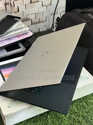 Laptop Dell XPS 15 9575 2-in-1 16GB Intel Core i7 SSD 512GB