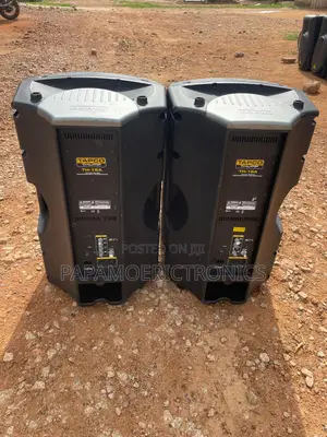 Tapco Mackie Thump TH-15A THUMP