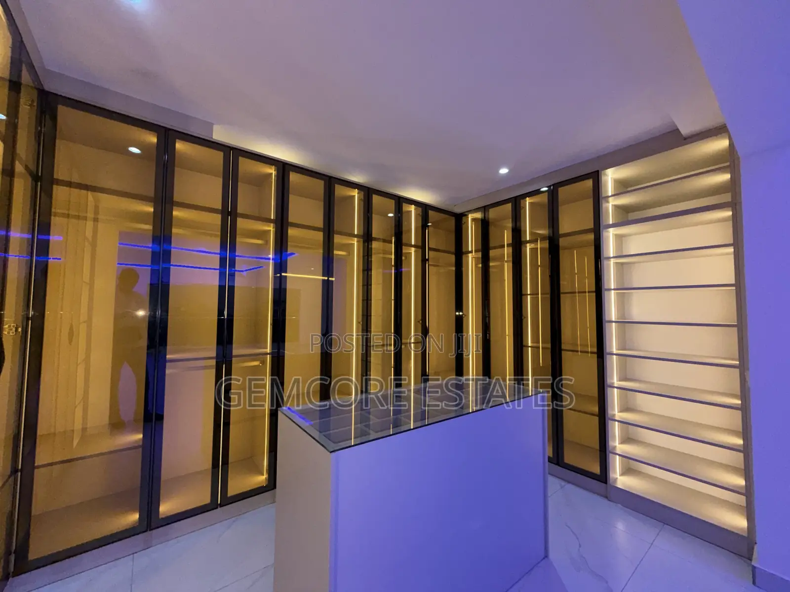 3bdrm House in Little Roses, Ashaley Botwe for sale