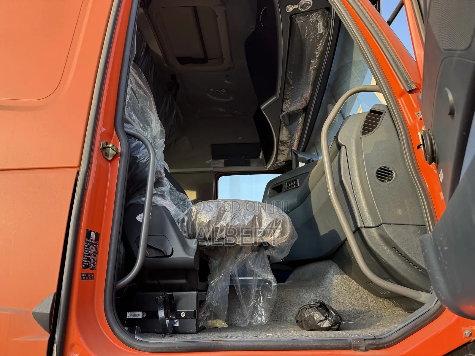 Heavy Duty Truck