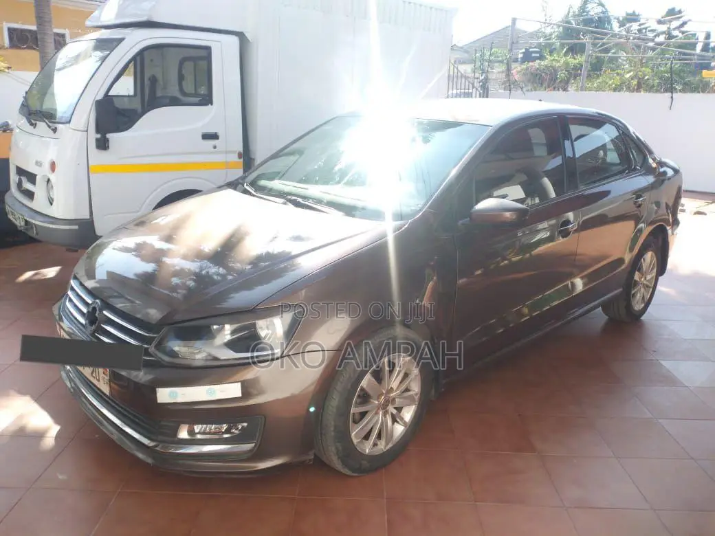 Volkswagen Polo 2017 Brown