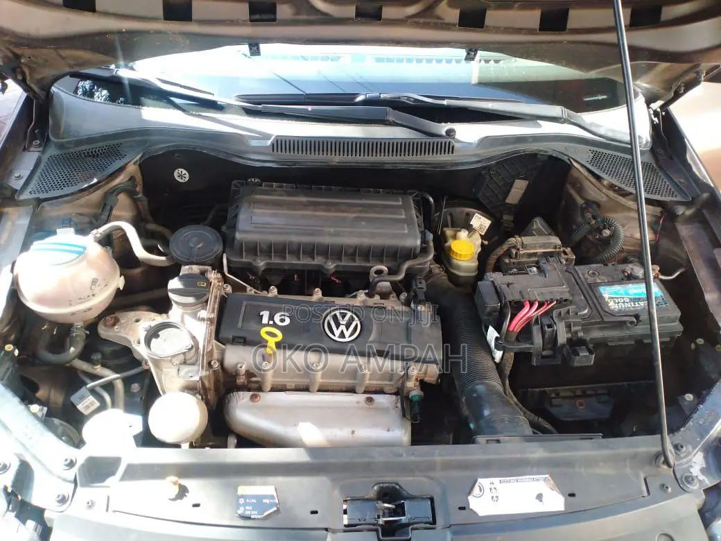 Volkswagen Polo 2017 Brown