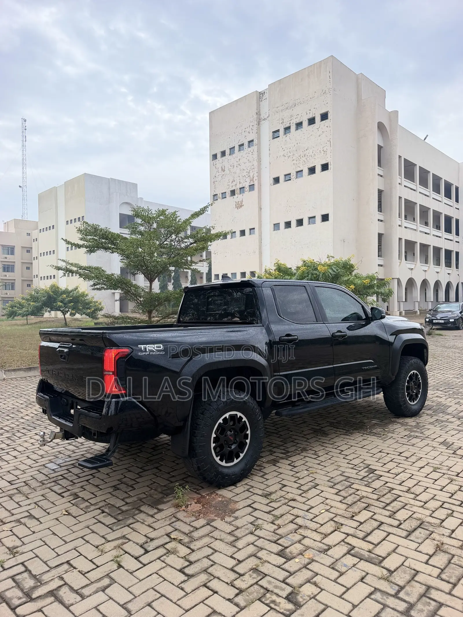 Toyota Tacoma 2024 Black