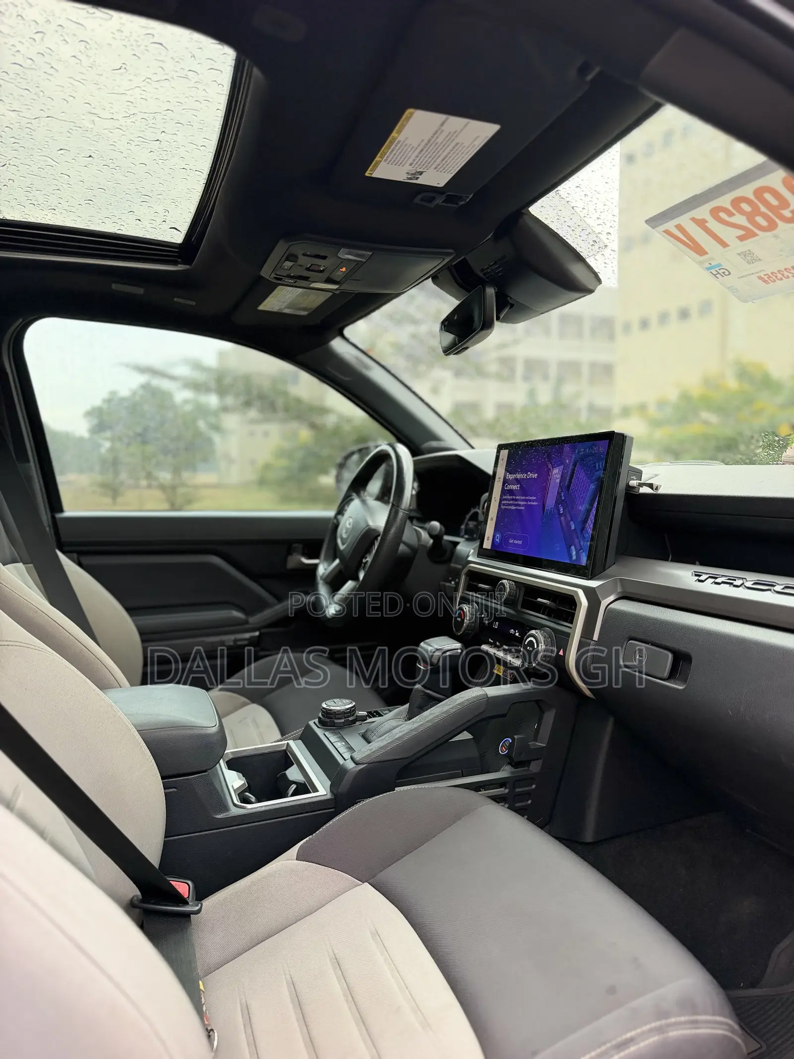 Toyota Tacoma 2024 Black