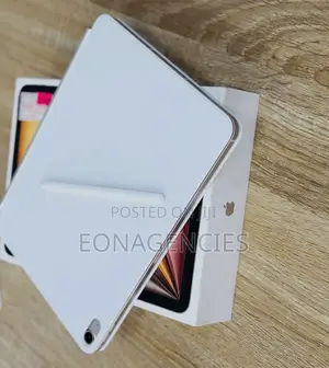 New Apple iPad (2025) 256 GB