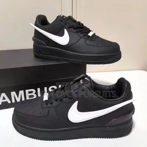 Kids Nike Dunk Low Sneakers