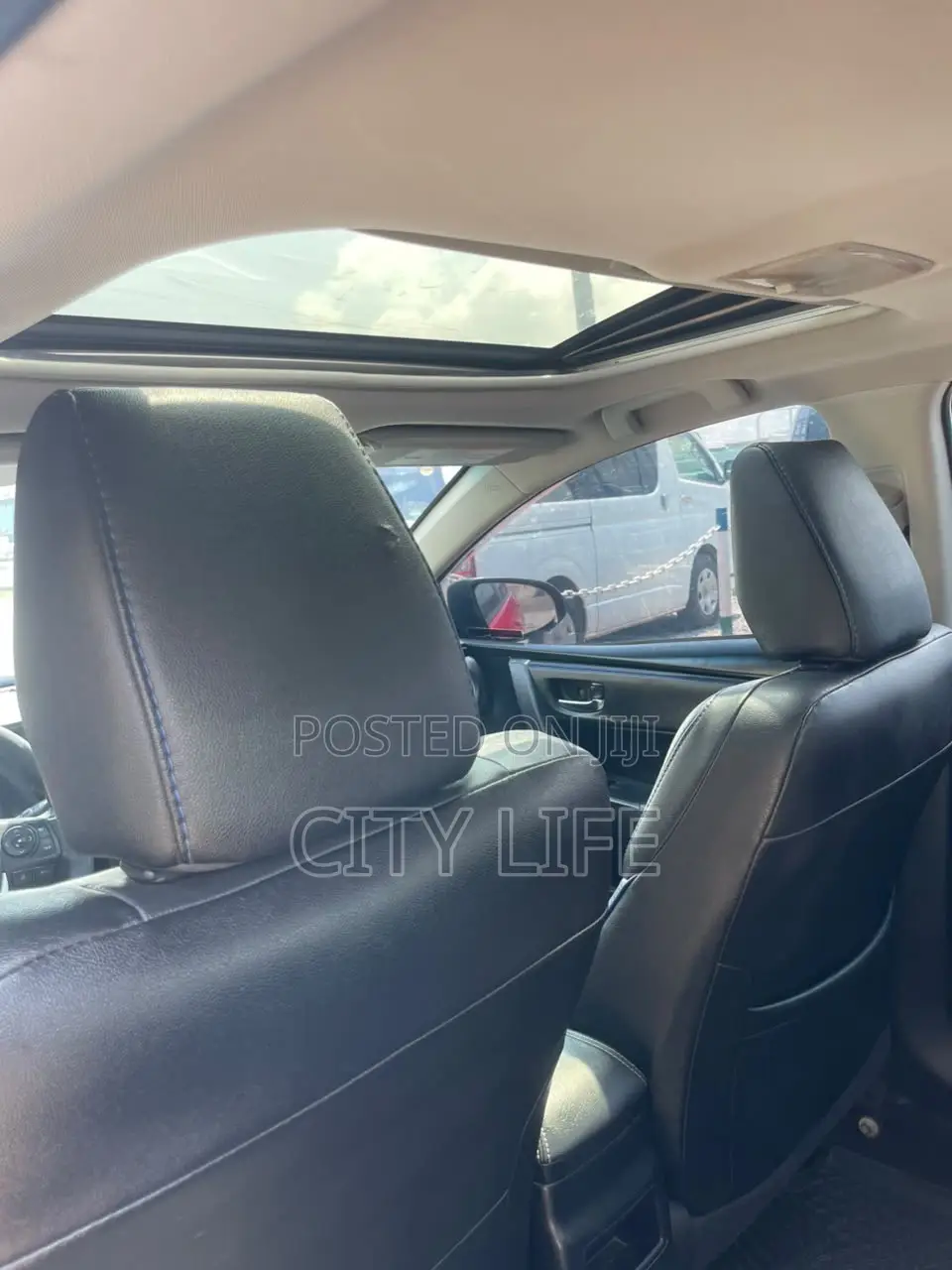 Toyota Corolla XSE (1.8L 4cyl 2A) 2018 Red