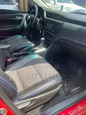 Toyota Corolla XSE (1.8L 4cyl 2A) 2018 Red