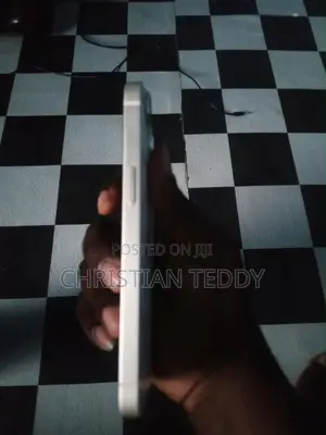 Apple iPhone 13 128 GB White