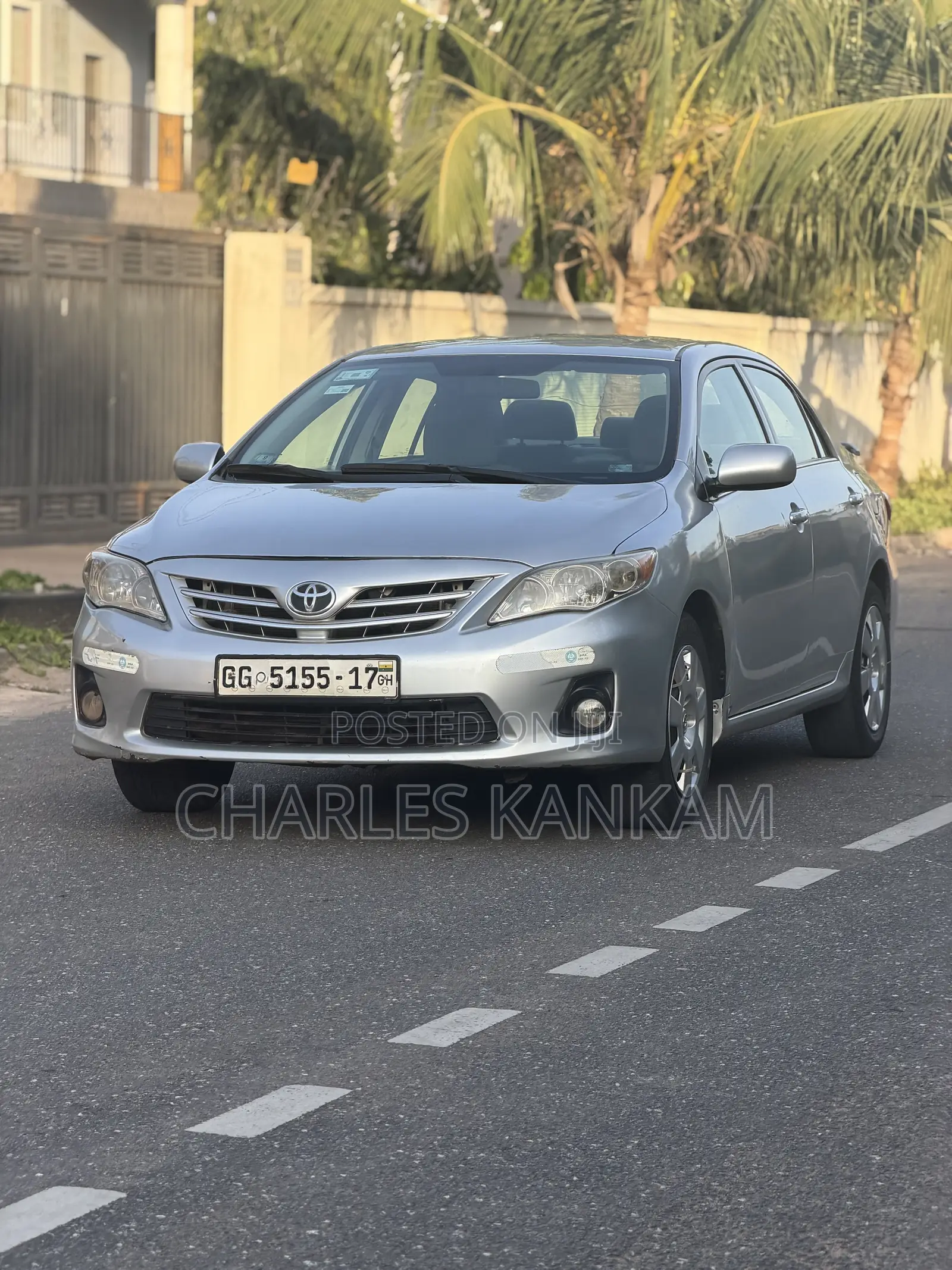 Toyota Corolla LE 4dr Sedan (1.8L 4cyl 4A) 2013 Silver