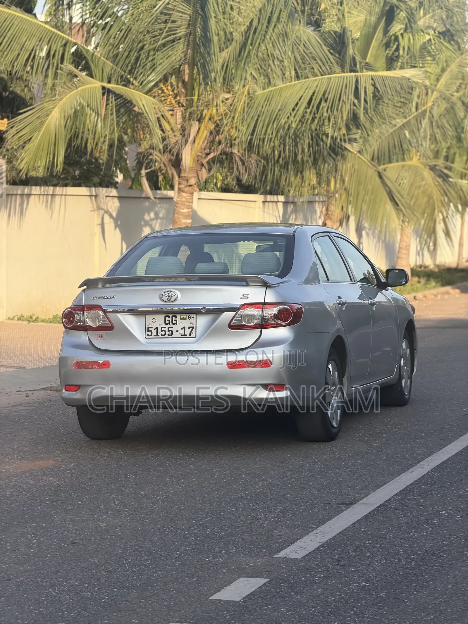 Toyota Corolla LE 4dr Sedan (1.8L 4cyl 4A) 2013 Silver