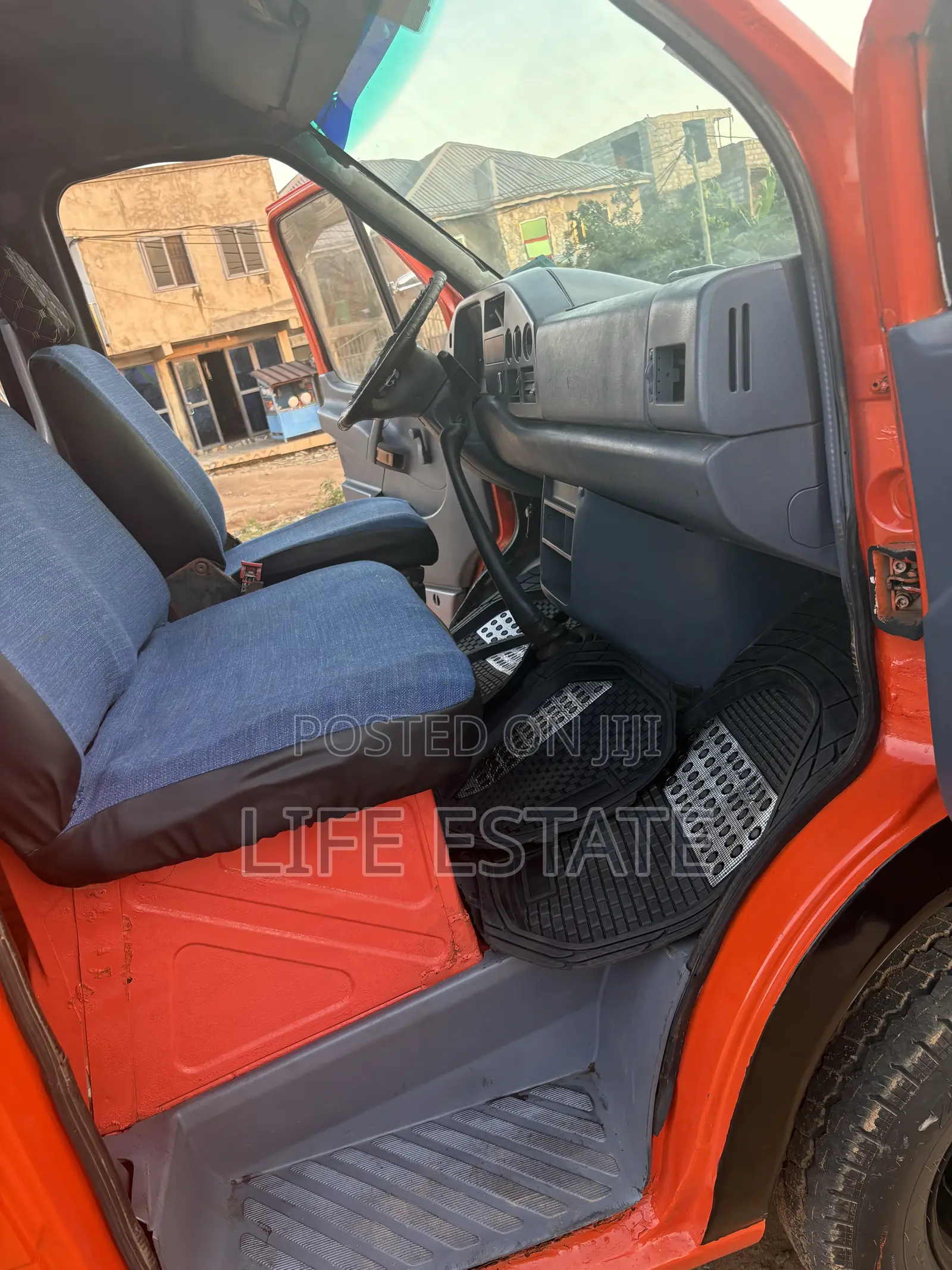 Mercedes-Benz Sprinter 2017 Orange