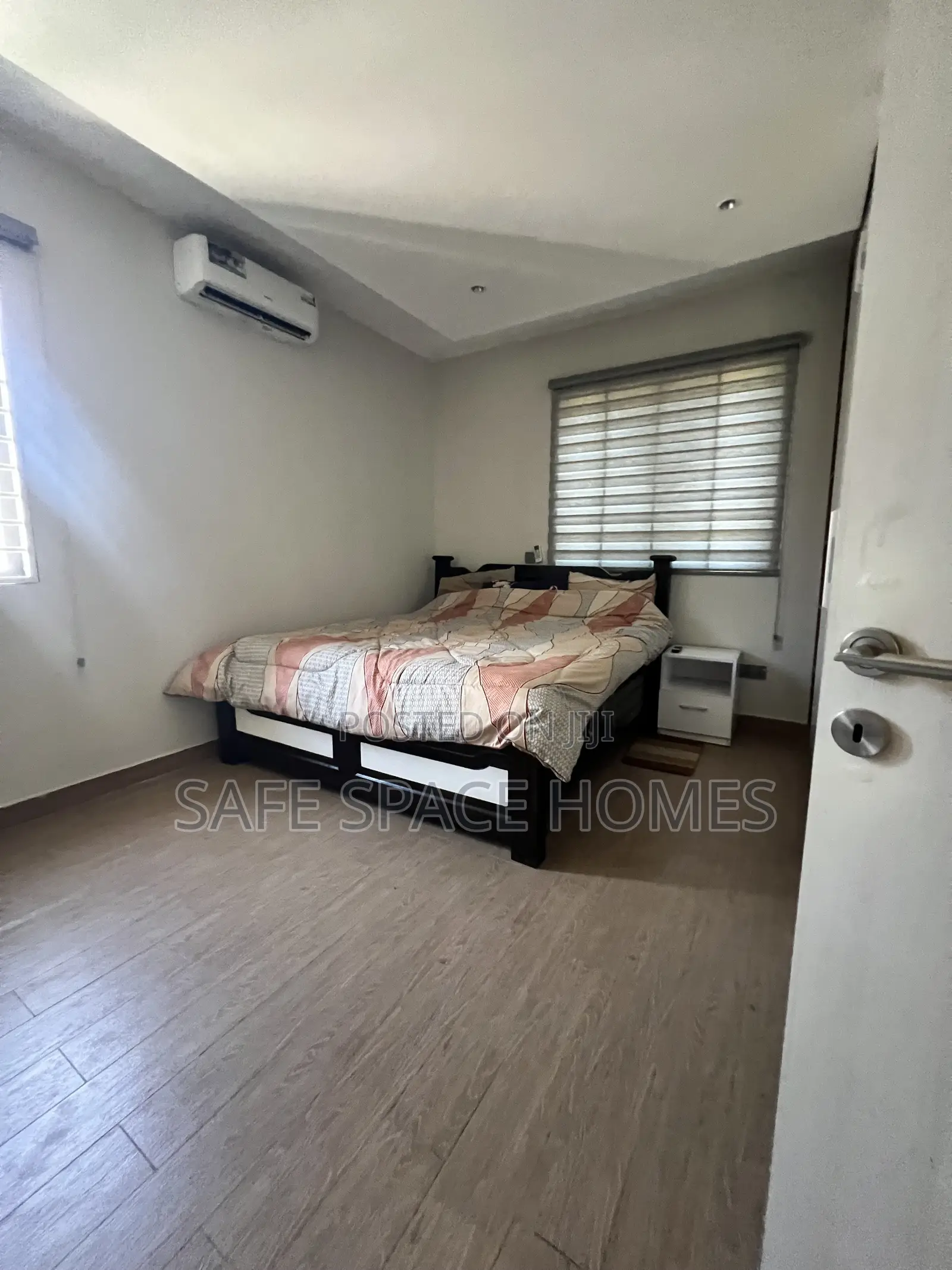 3bdrm Duplex in Ghana Link Area for rent