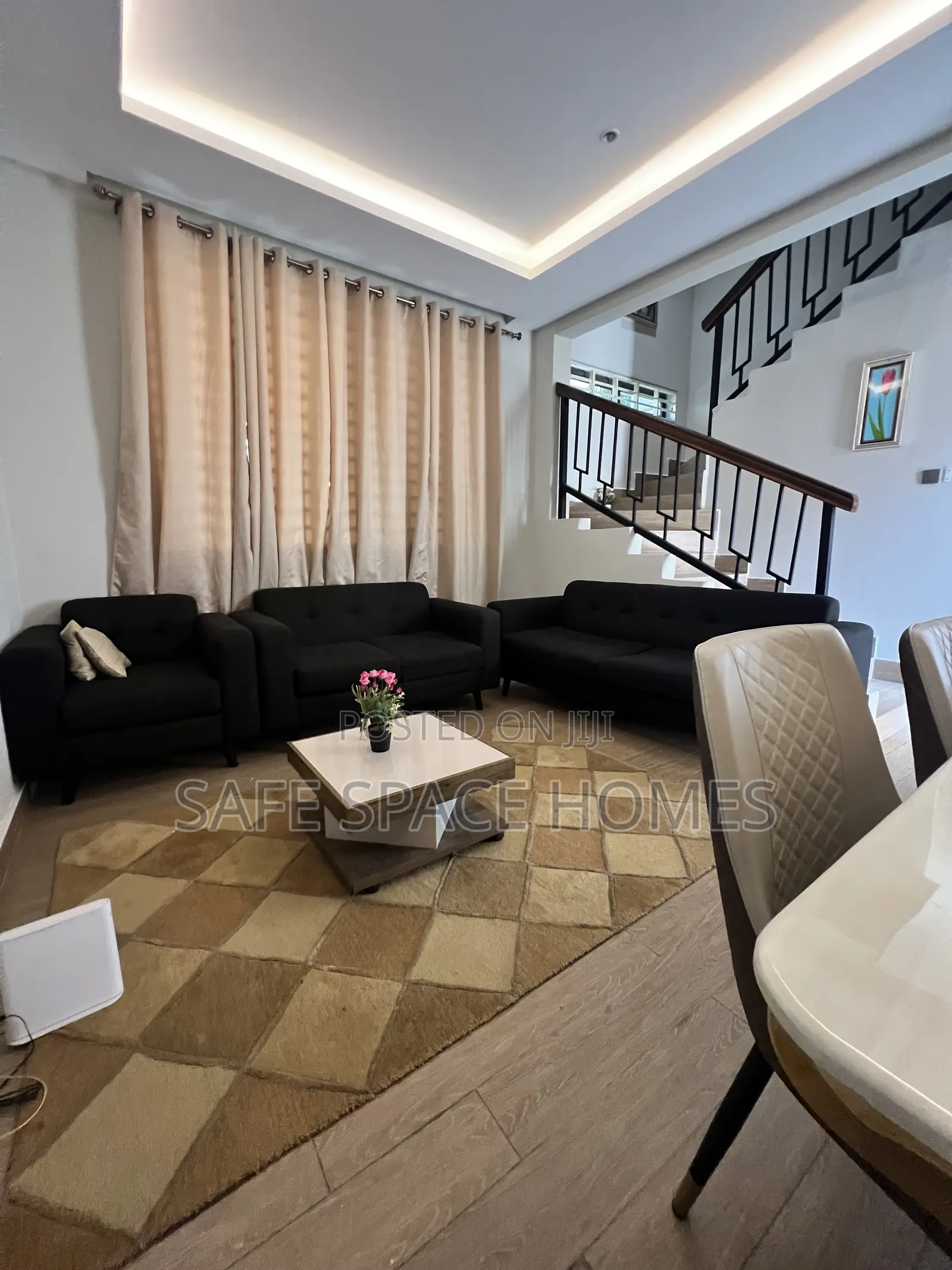 3bdrm Duplex in Ghana Link Area for rent