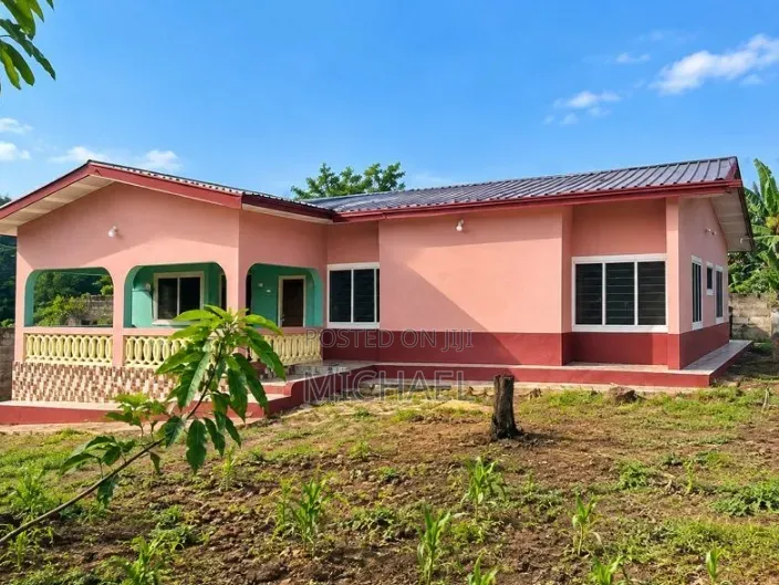 3bdrm House in Asuogyaman for sale