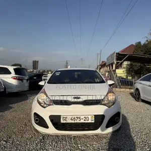Kia Rio SX 4dr Hatchback (1.6L 4cyl 6A) 2012 White
