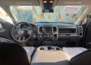Dodge RAM 2017 Silver