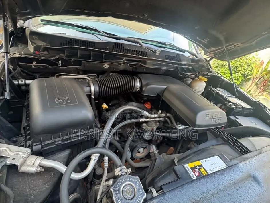 Dodge RAM 2017 Silver
