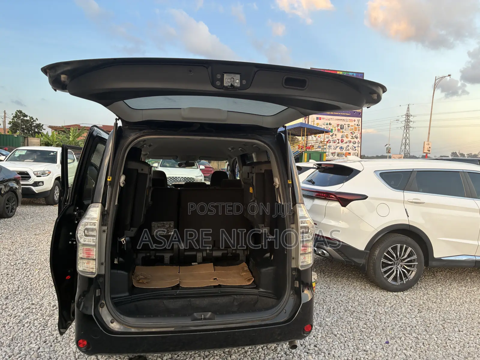 Toyota Voxy 2013 Black