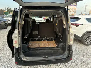 Toyota Voxy 2013 Black