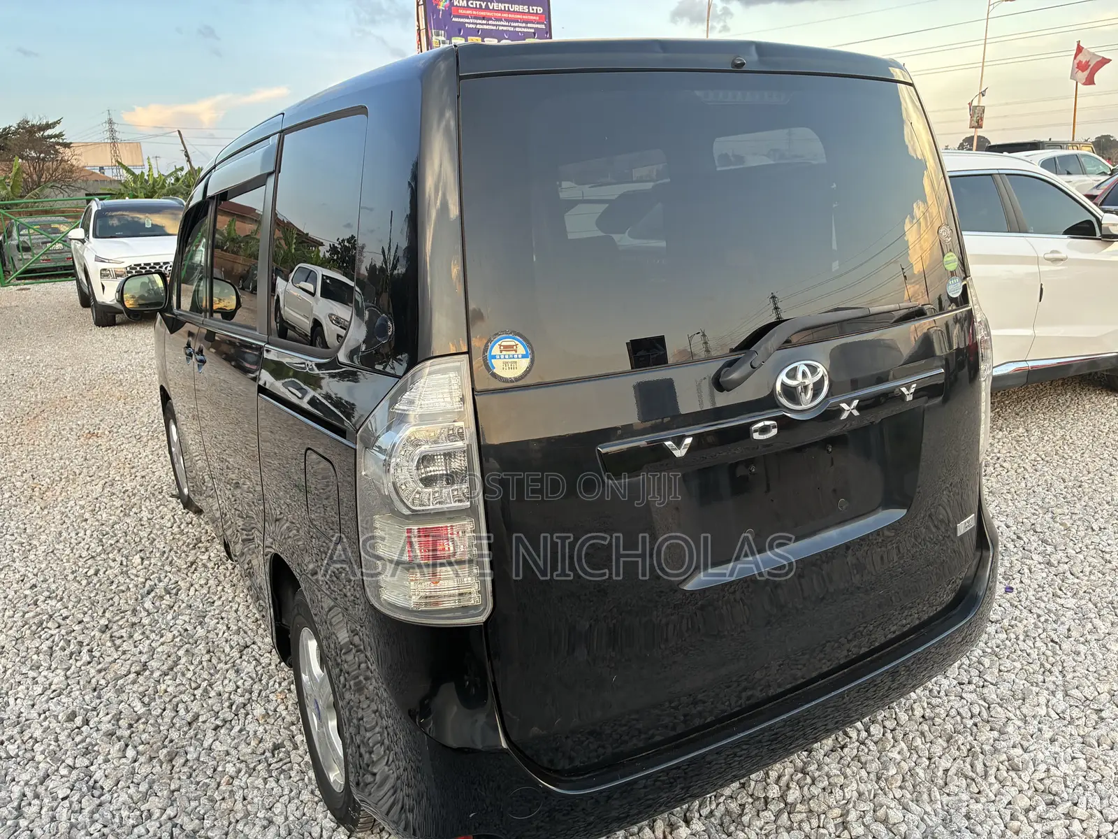 Toyota Voxy 2013 Black