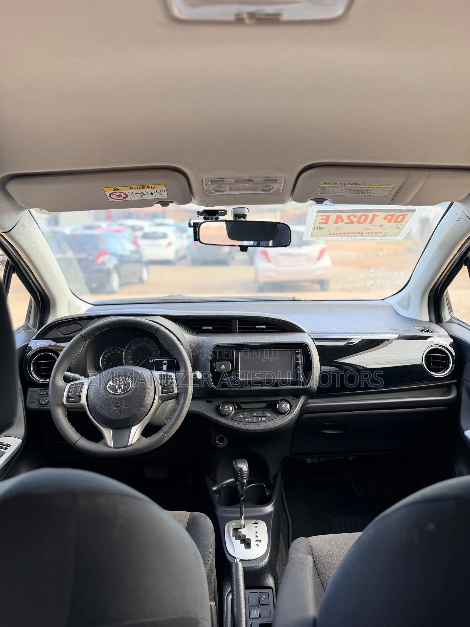 Toyota Vitz 1.3 FWD 5dr 2015 Silver