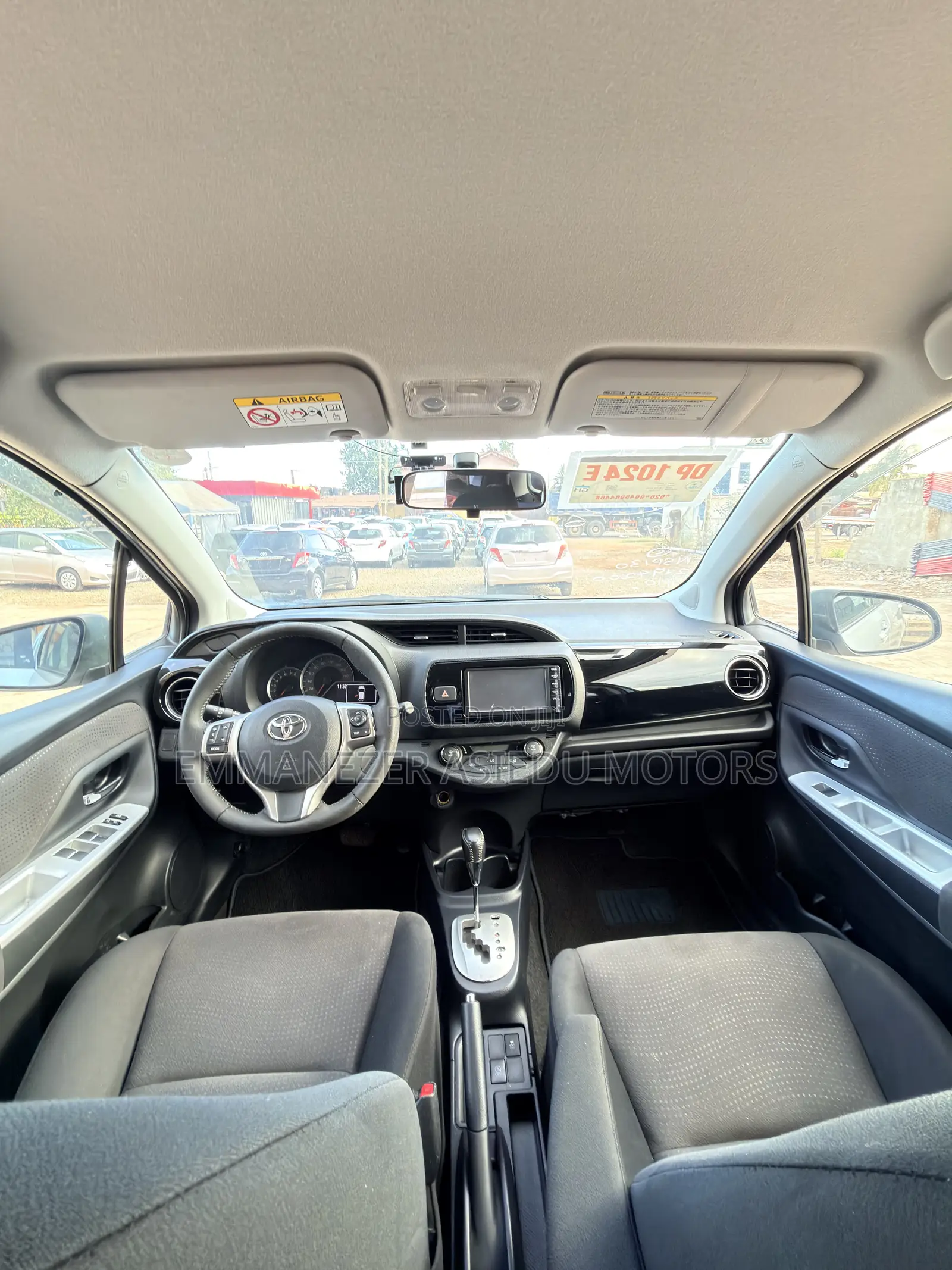 Toyota Vitz 1.3 FWD 5dr 2015 Silver