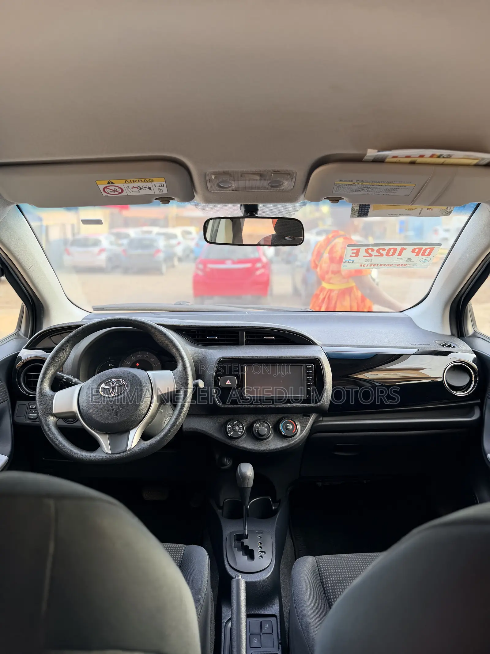 Toyota Vitz 1.3 AWD 5dr 2015 Silver