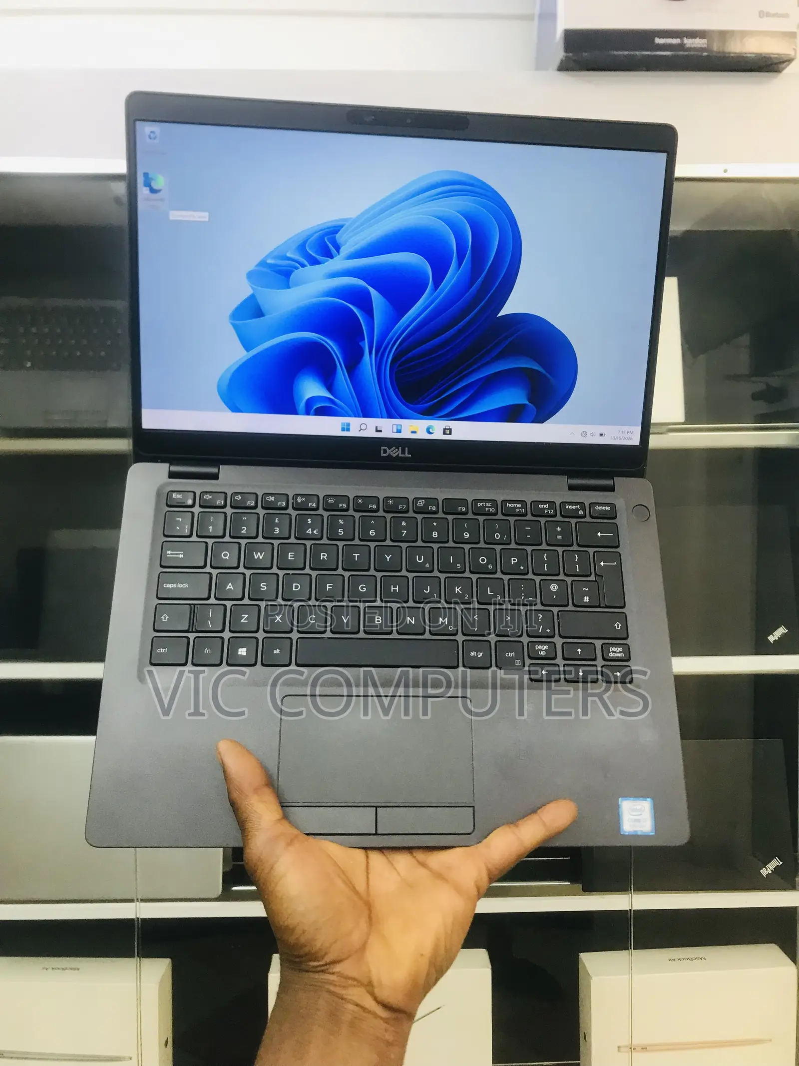 Laptop Dell Latitude 5300 8GB Intel Core i7 SSD 256GB