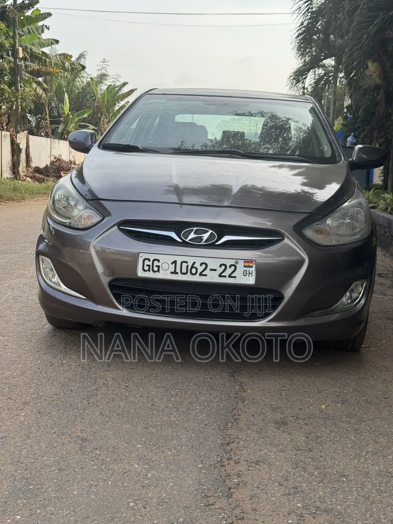 Hyundai Accent SE Automatic 2012 Beige