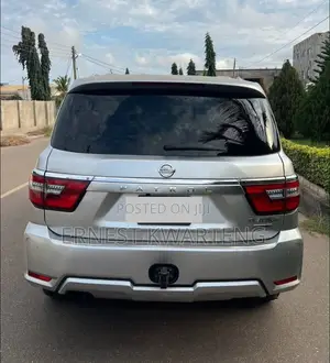Nissan Patrol 2017 Gray