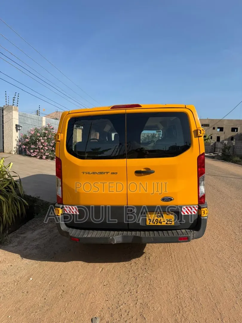 Ford Transit 2017 Yellow