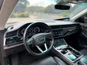Audi Q8 3.0T Premium AWD quattro 2019 Black