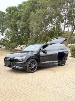 Audi Q8 3.0T Premium AWD quattro 2019 Black