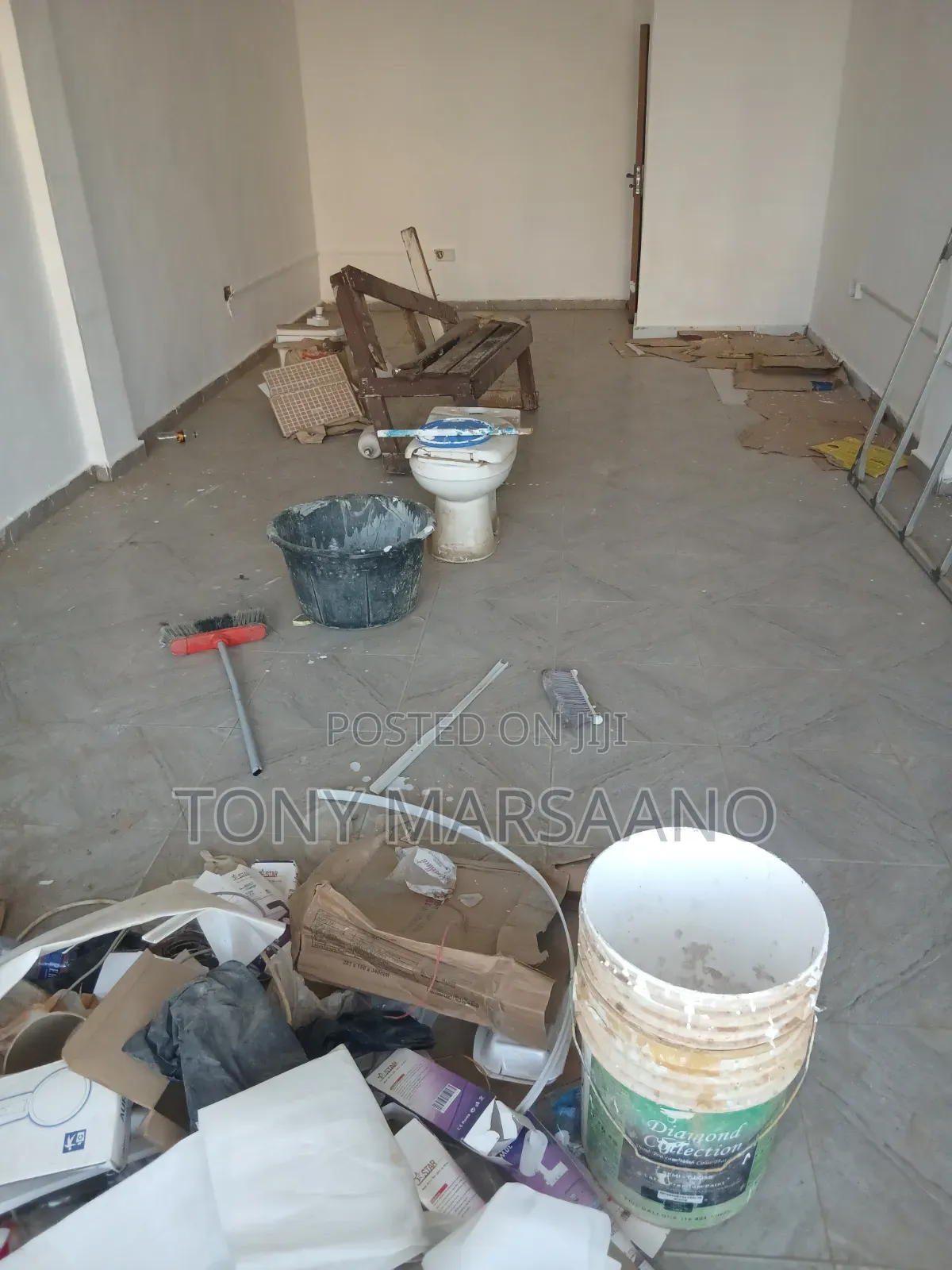 Shop for Rent at Northlegon