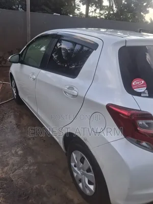 Toyota Vitz 2015 White