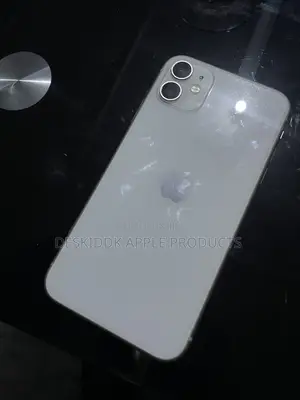Apple iPhone 11 64 GB White