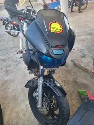 Yamaha 2000 Black