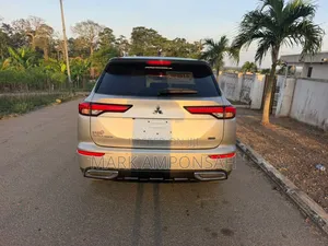 Mitsubishi Outlander SE Black Edition 2023 Gray