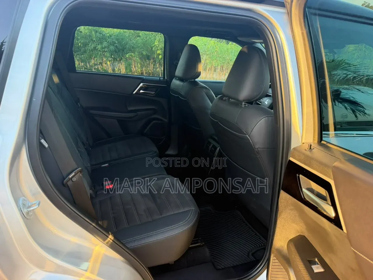 Mitsubishi Outlander SE Black Edition 2023 Gray