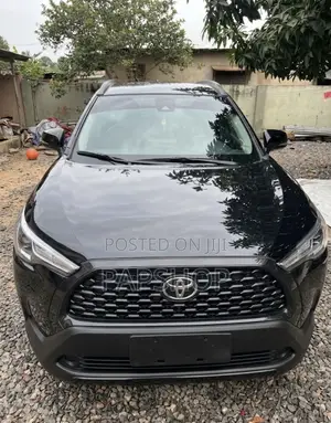 Toyota Corolla Cross 2.0 Petrol AWD 2022 Black