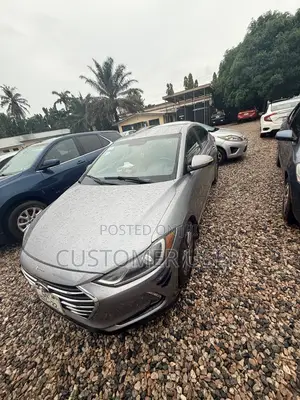 Hyundai Elantra 2017 Silver