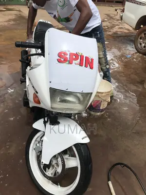 Honda CB 1999 White