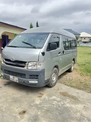 Toyota HiAce 2009 Grey