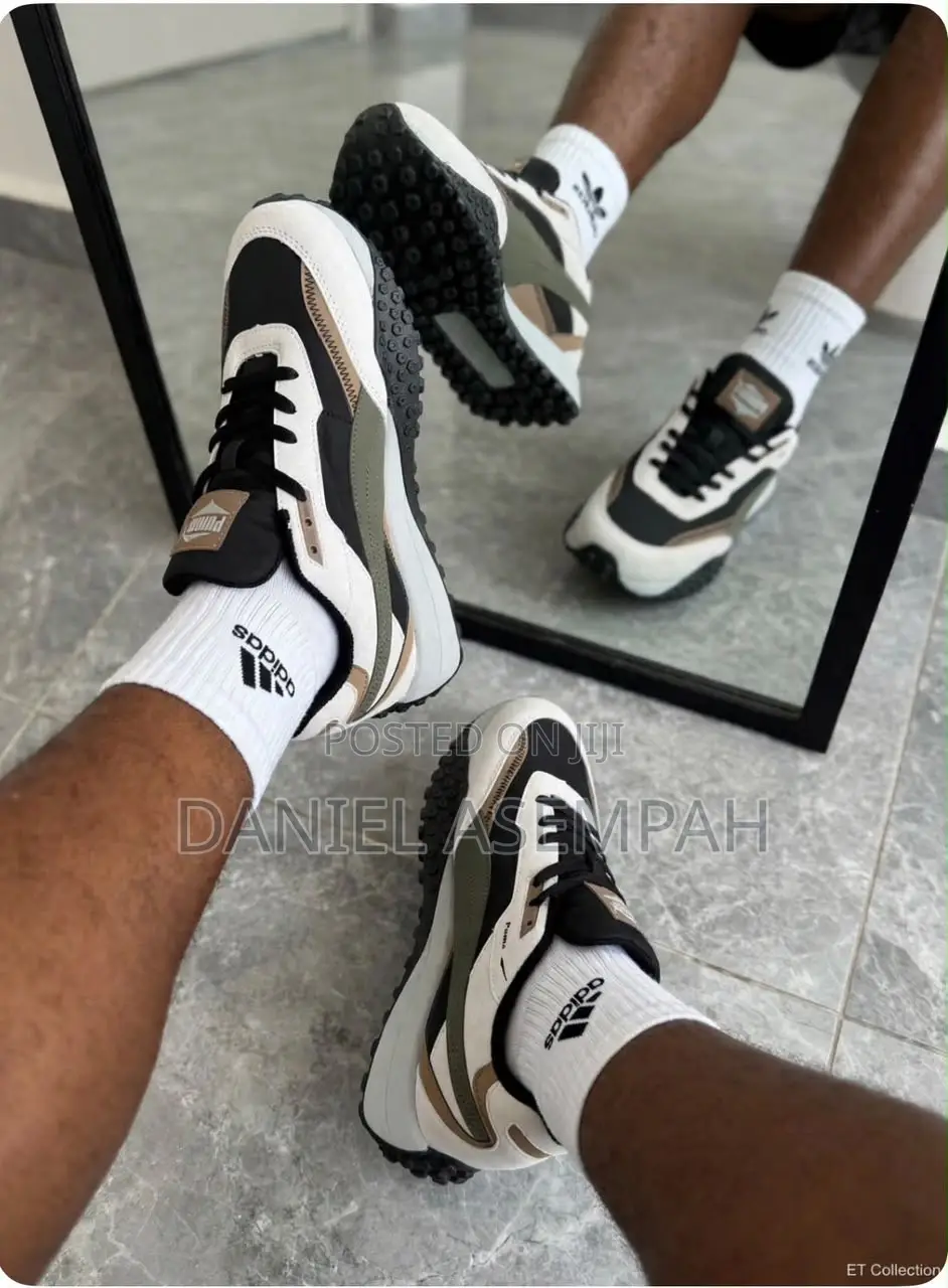 Nike Sneakers
