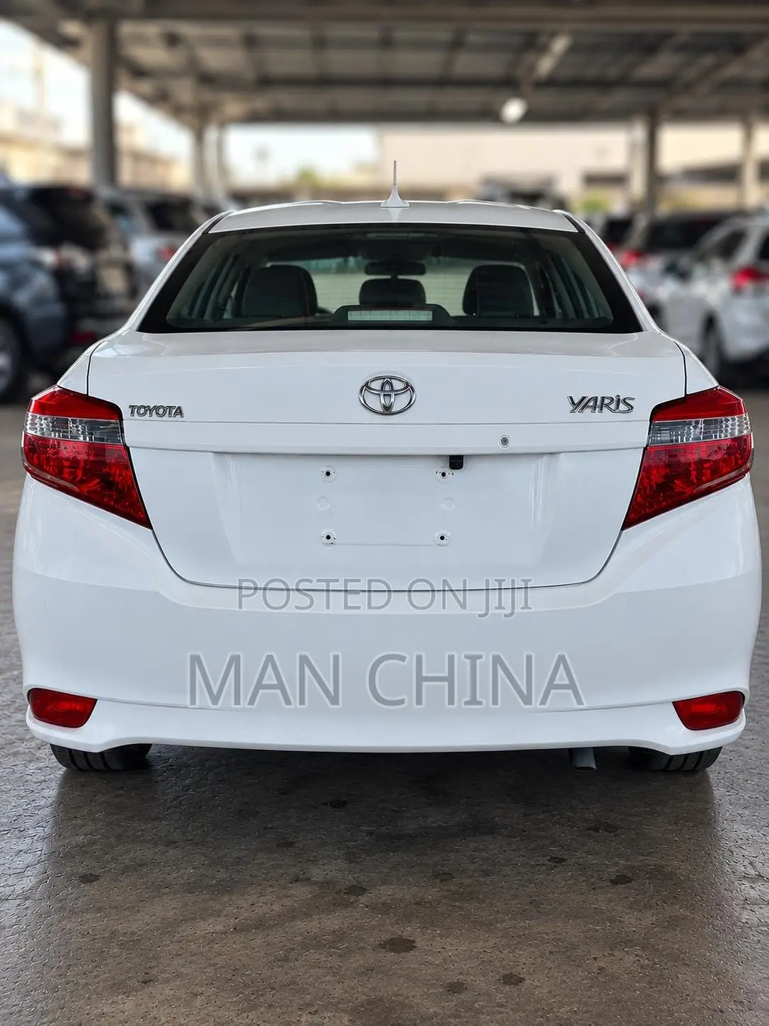 Toyota Yaris L Hatchback 3dr 2015 White
